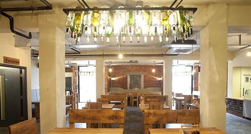 Victoria Warehouse Hotel Солфорд Экстерьер фото